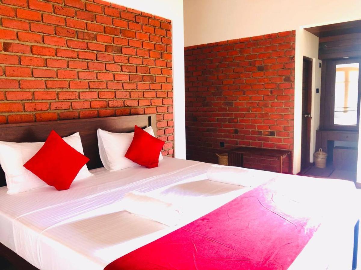 Lolu Village Resort Anuradhapura Exteriör bild