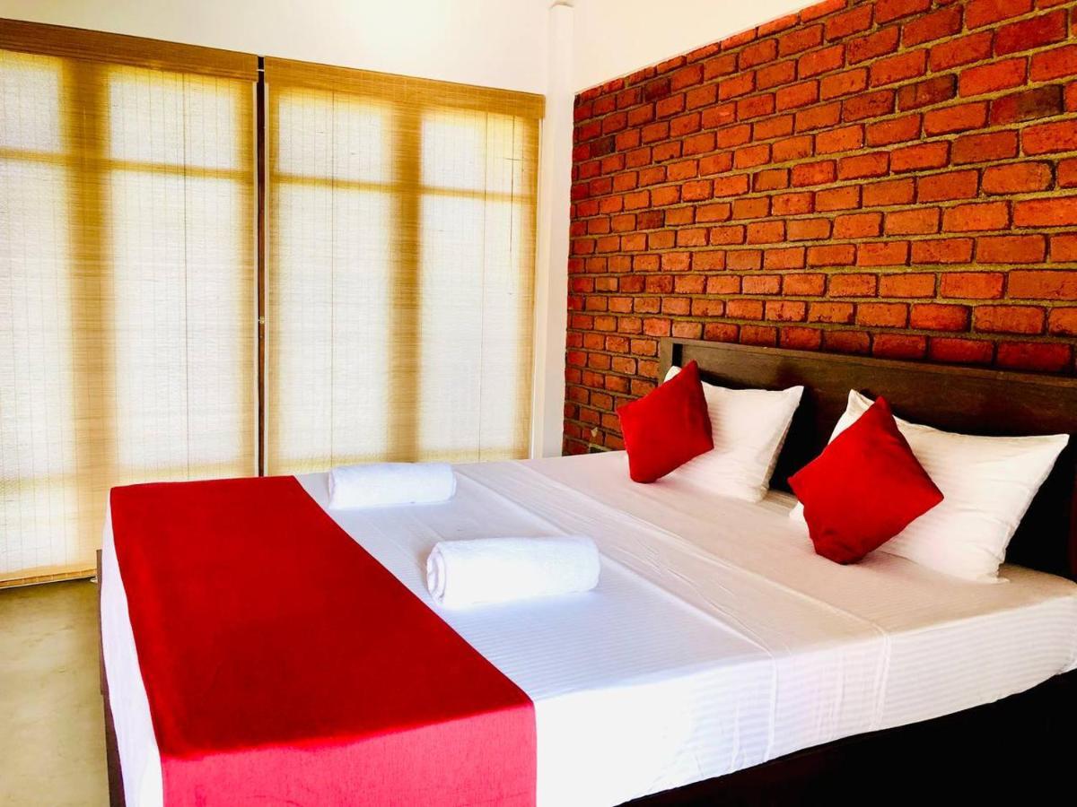 Lolu Village Resort Anuradhapura Exteriör bild