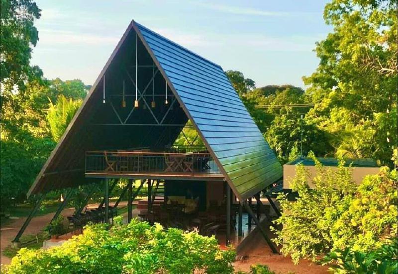 Lolu Village Resort Anuradhapura Exteriör bild
