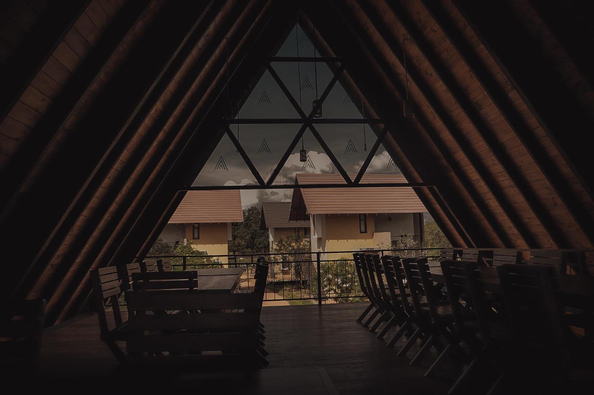 Lolu Village Resort Anuradhapura Exteriör bild