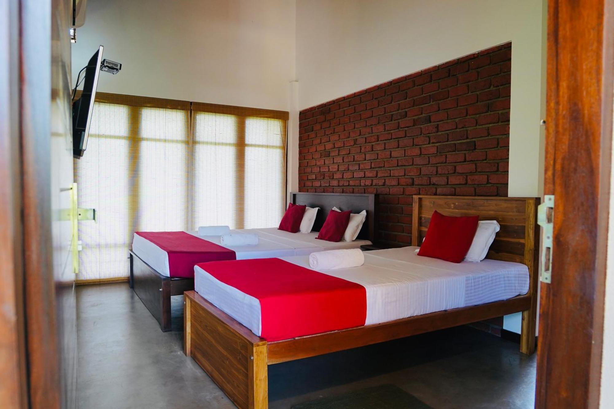 Lolu Village Resort Anuradhapura Exteriör bild