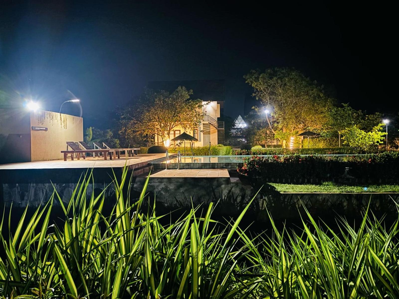 Lolu Village Resort Anuradhapura Exteriör bild